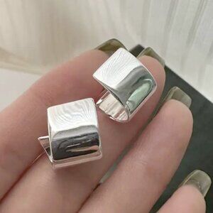 Bold Geometrical Silver Earrings. 925 Sterling Silver. #1110